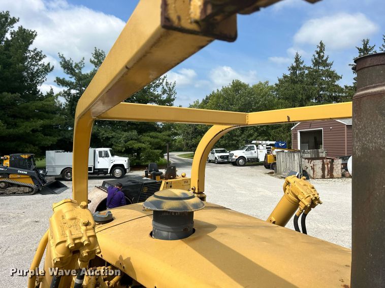 image for item DW2265 1969 Caterpillar D8H dozer