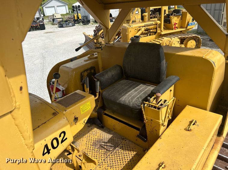 image for item DW2265 1969 Caterpillar D8H dozer