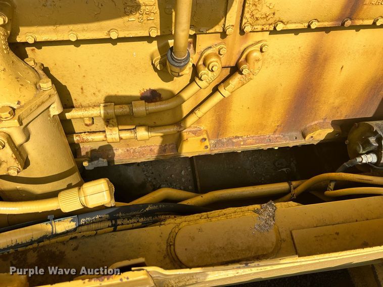 image for item DW2265 1969 Caterpillar D8H dozer