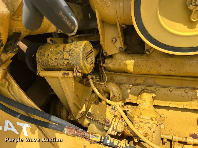 image for item DW2265 1969 Caterpillar D8H dozer
