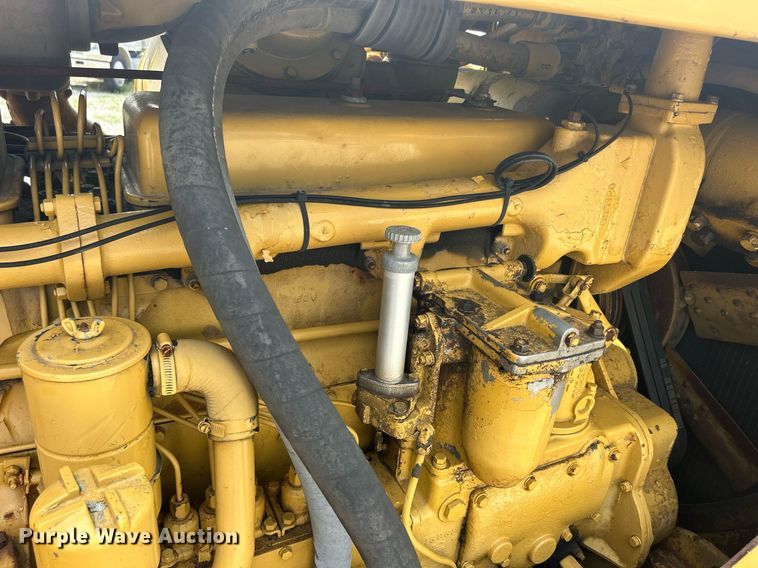 image for item DW2265 1969 Caterpillar D8H dozer