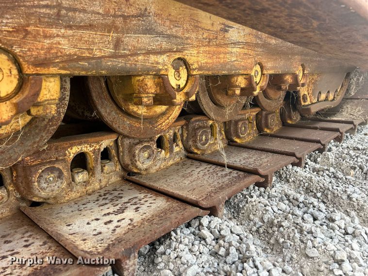 image for item DW2265 1969 Caterpillar D8H dozer