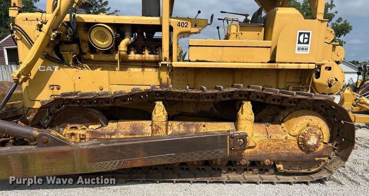 image for item DW2265 1969 Caterpillar D8H dozer