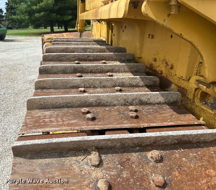 image for item DW2265 1969 Caterpillar D8H dozer