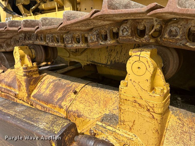 image for item DW2265 1969 Caterpillar D8H dozer