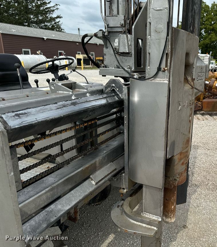 image for item DW2266 Arrow 1350 hammer