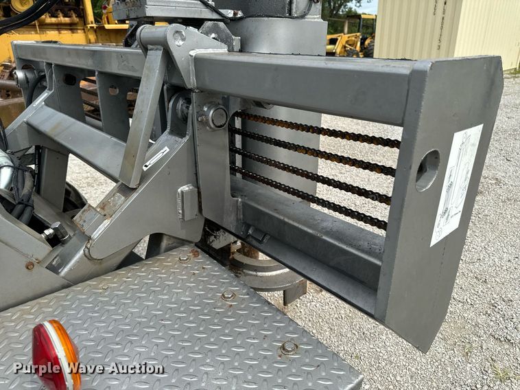 image for item DW2266 Arrow 1350 hammer