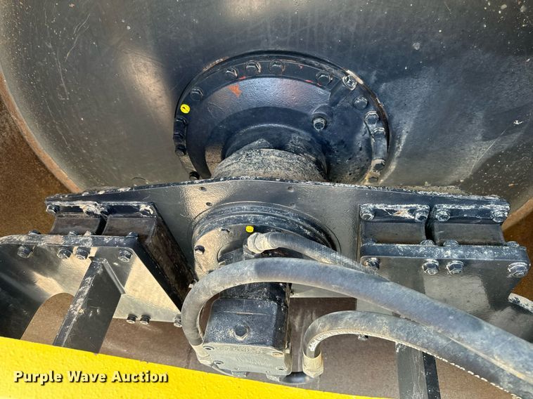 image for item DW2267 2017 Bomag BW211DH single drum vibratory roller