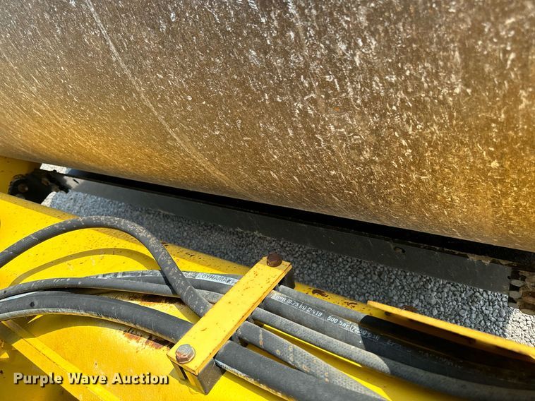 image for item DW2267 2017 Bomag BW211DH single drum vibratory roller