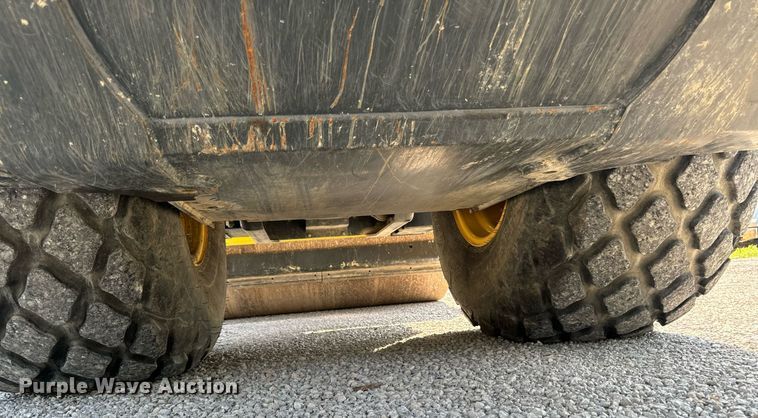 image for item DW2267 2017 Bomag BW211DH single drum vibratory roller