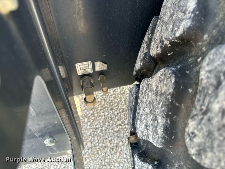 image for item DW2267 2017 Bomag BW211DH single drum vibratory roller