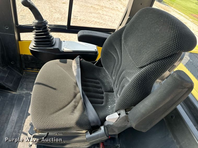 image for item DW2267 2017 Bomag BW211DH single drum vibratory roller