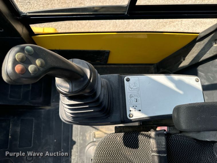 image for item DW2267 2017 Bomag BW211DH single drum vibratory roller