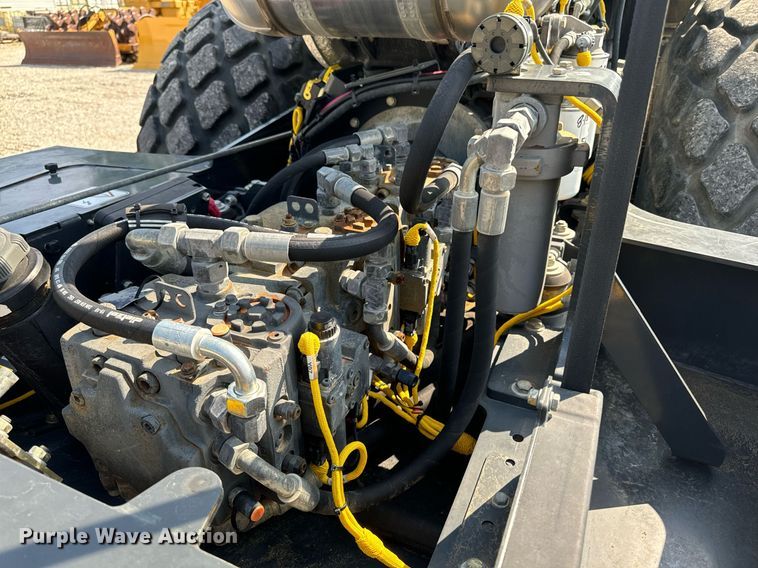 image for item DW2267 2017 Bomag BW211DH single drum vibratory roller