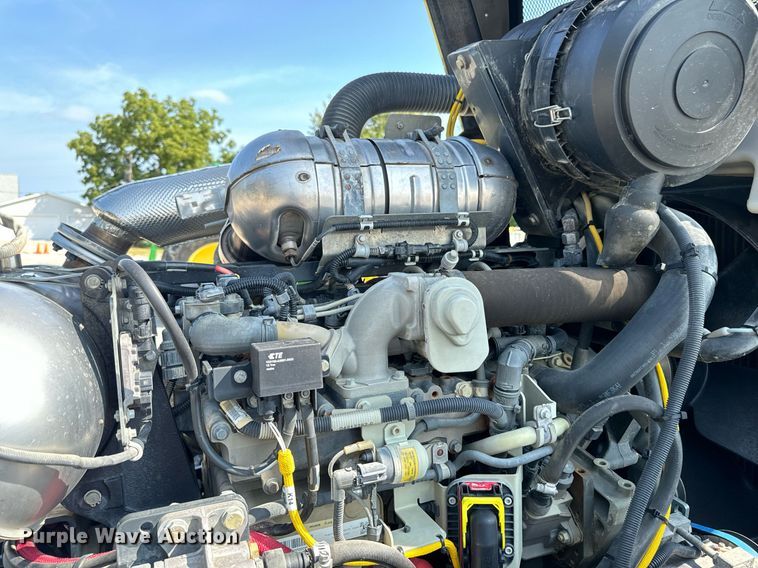 image for item DW2267 2017 Bomag BW211DH single drum vibratory roller