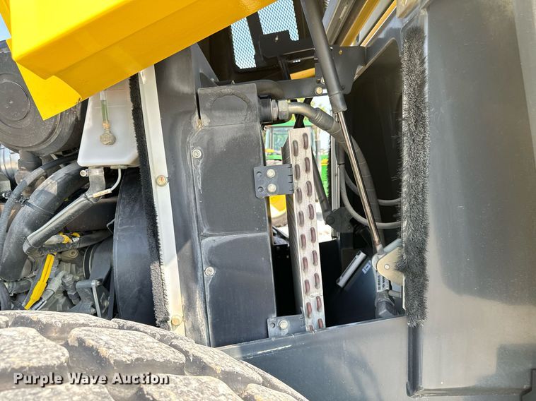 image for item DW2267 2017 Bomag BW211DH single drum vibratory roller