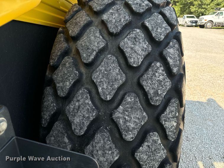 image for item DW2267 2017 Bomag BW211DH single drum vibratory roller