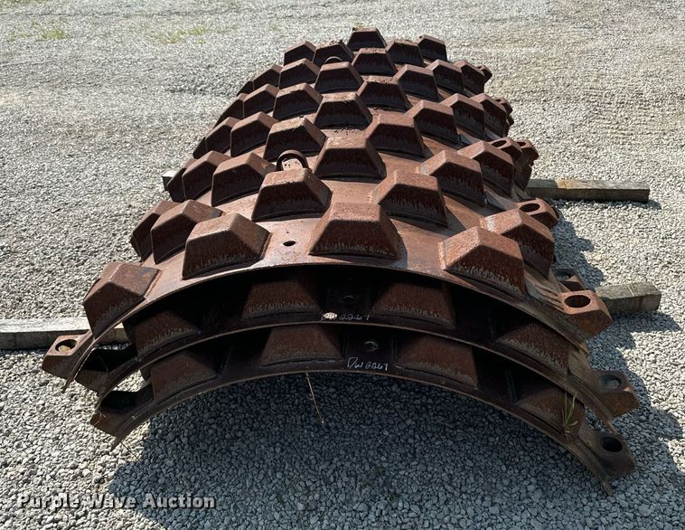 image for item DW2267 2017 Bomag BW211DH single drum vibratory roller