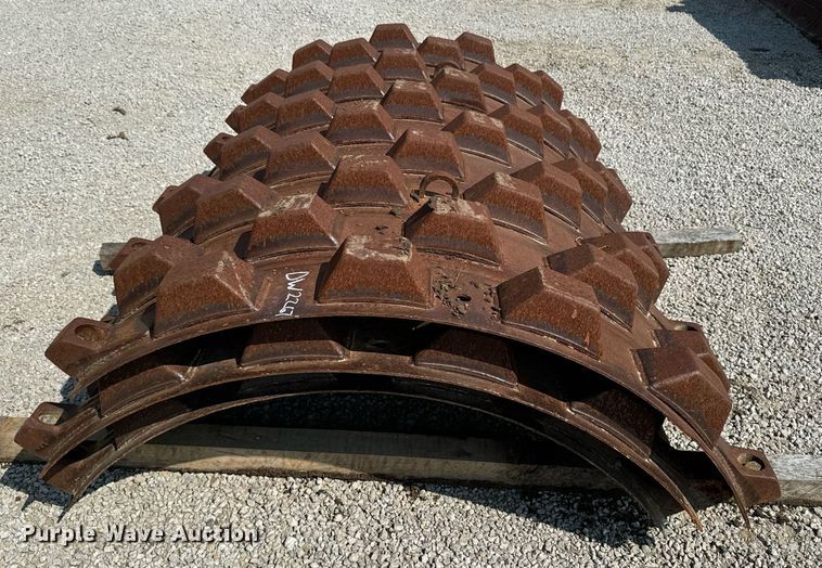 image for item DW2267 2017 Bomag BW211DH single drum vibratory roller