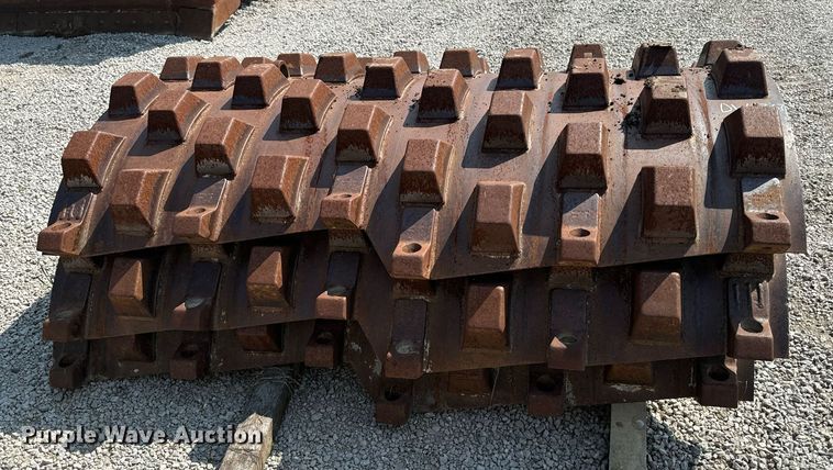 image for item DW2267 2017 Bomag BW211DH single drum vibratory roller