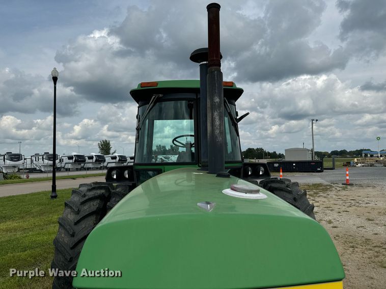 image for item DW2269 1981 John Deere 4640 tractor