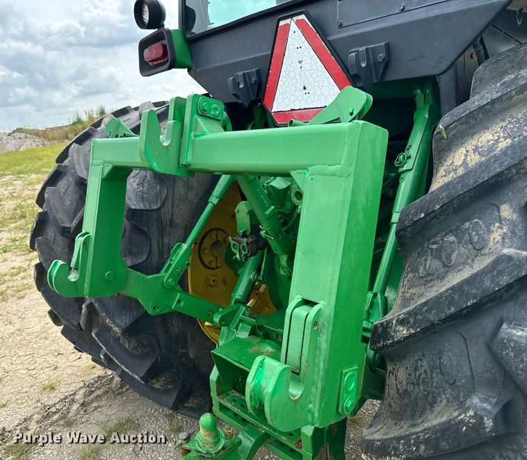 image for item DW2269 1981 John Deere 4640 tractor