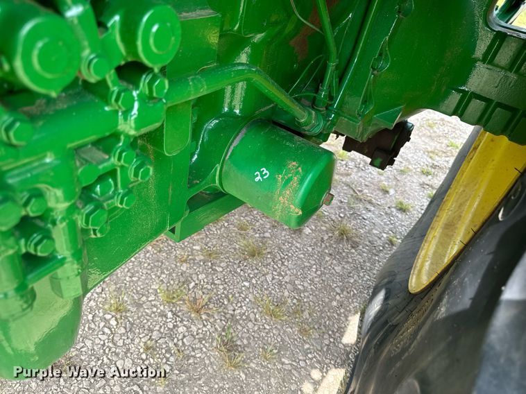 image for item DW2269 1981 John Deere 4640 tractor