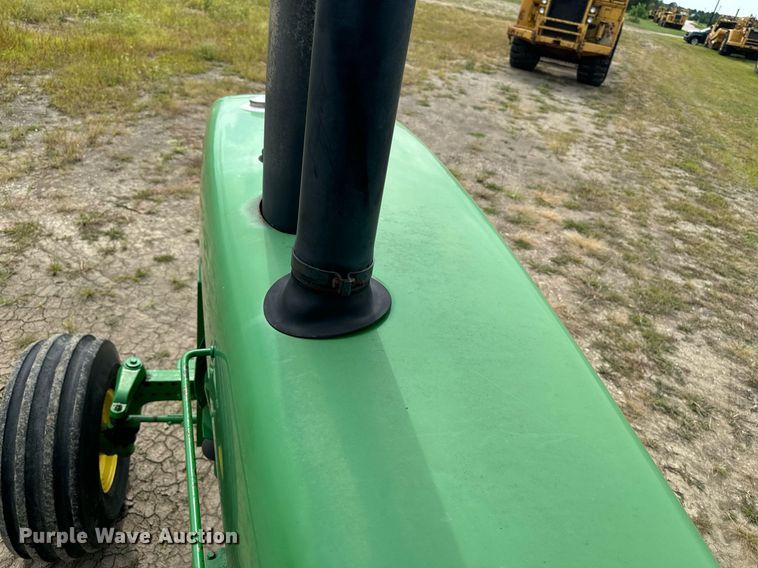 image for item DW2269 1981 John Deere 4640 tractor