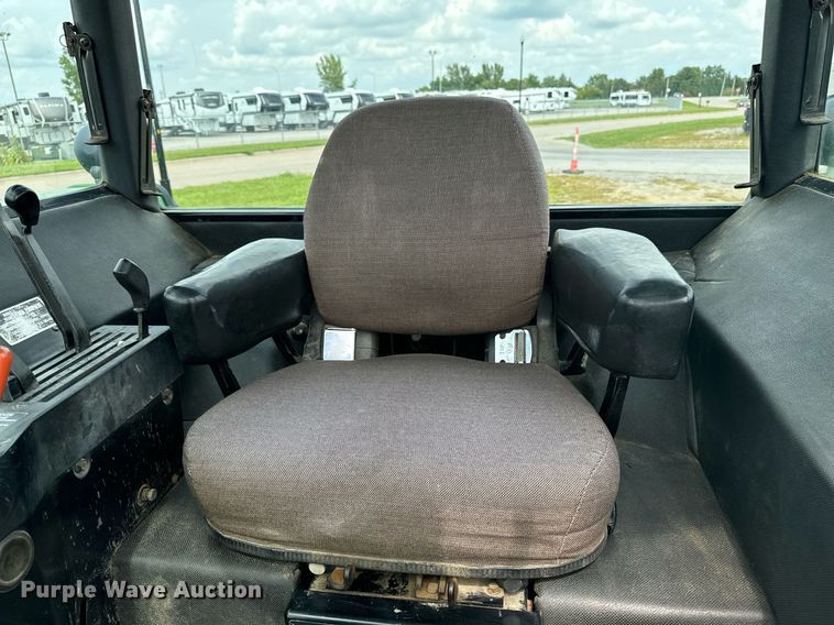 image for item DW2269 1981 John Deere 4640 tractor