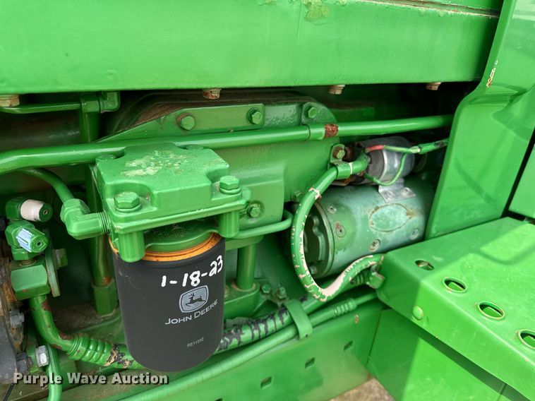 image for item DW2269 1981 John Deere 4640 tractor