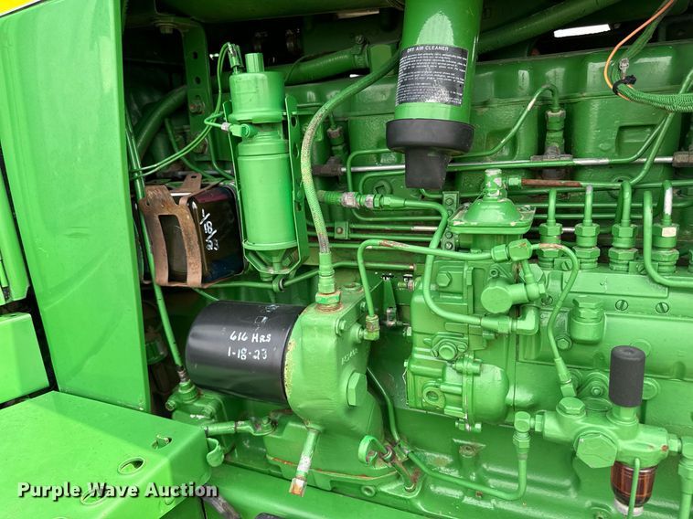 image for item DW2269 1981 John Deere 4640 tractor