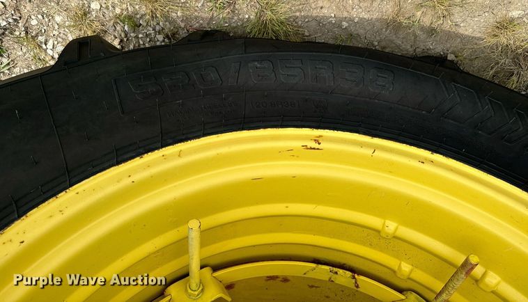 image for item DW2269 1981 John Deere 4640 tractor