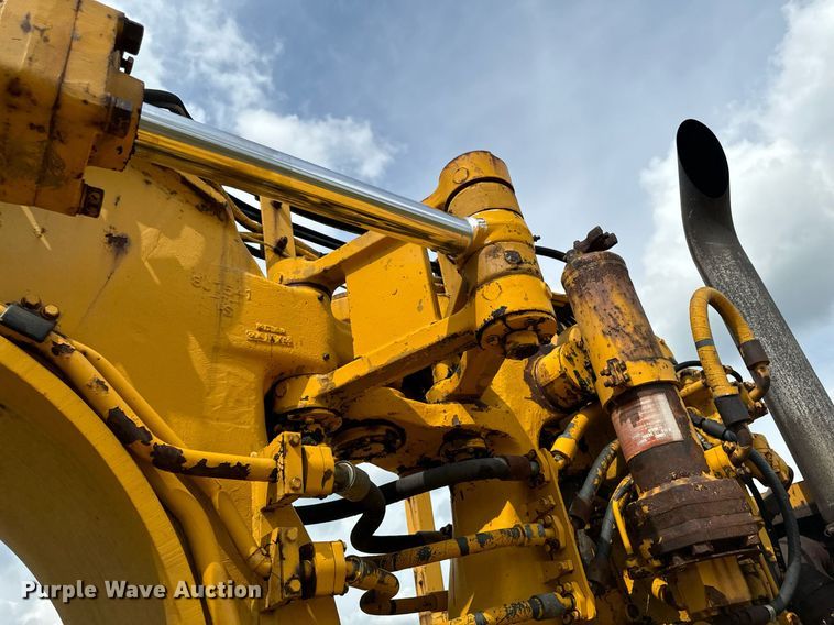 image for item DW2270 1978 Caterpillar 621B conventional scraper 