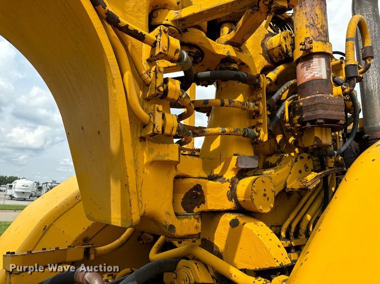 image for item DW2270 1978 Caterpillar 621B conventional scraper 