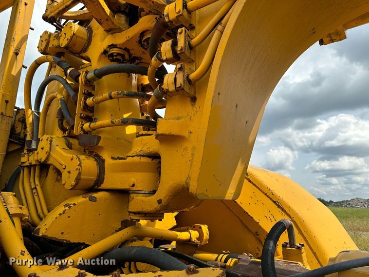 image for item DW2270 1978 Caterpillar 621B conventional scraper 