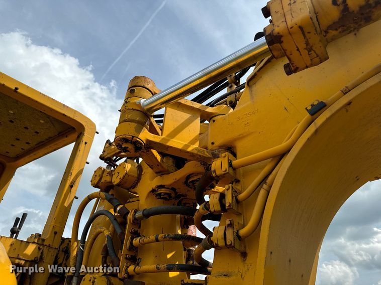 image for item DW2270 1978 Caterpillar 621B conventional scraper 