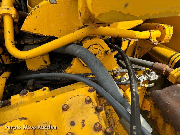 image for item DW2270 1978 Caterpillar 621B conventional scraper 