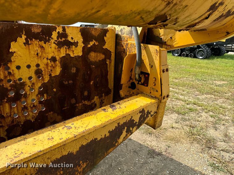 image for item DW2270 1978 Caterpillar 621B conventional scraper 