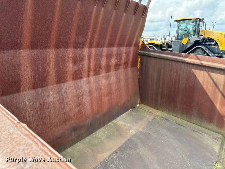 image for item DW2270 1978 Caterpillar 621B conventional scraper 