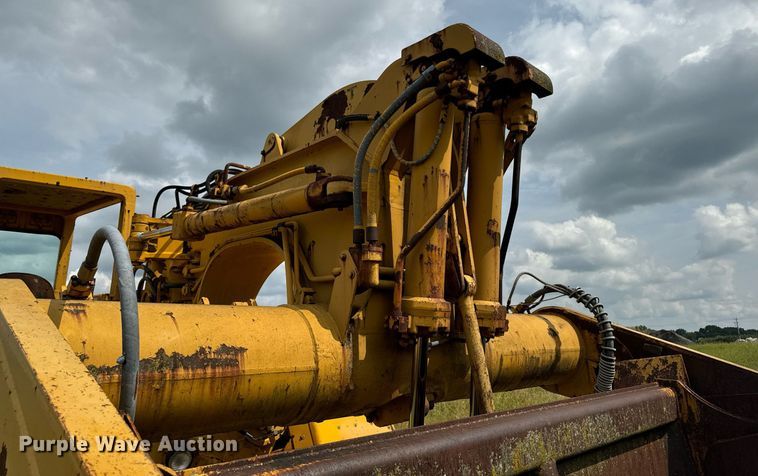 image for item DW2270 1978 Caterpillar 621B conventional scraper 