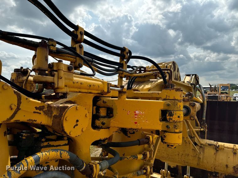 image for item DW2270 1978 Caterpillar 621B conventional scraper 