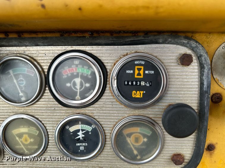 image for item DW2270 1978 Caterpillar 621B conventional scraper 