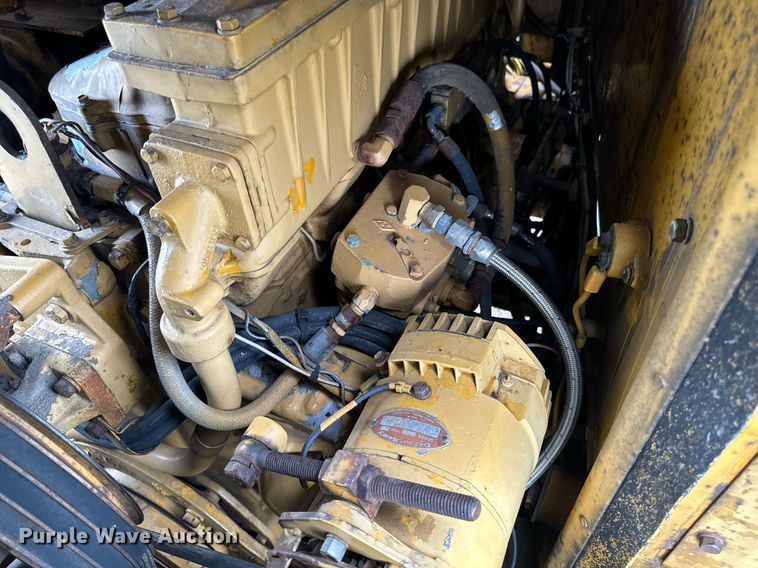 image for item DW2270 1978 Caterpillar 621B conventional scraper 