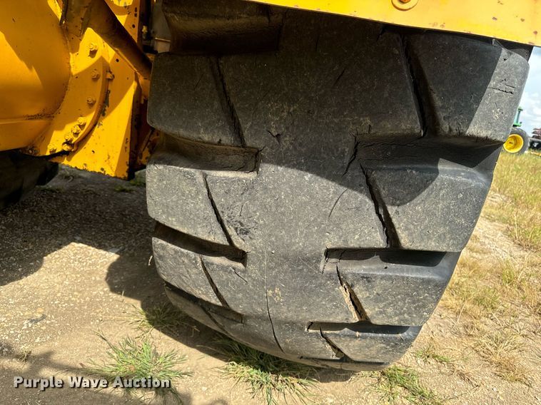 image for item DW2270 1978 Caterpillar 621B conventional scraper 