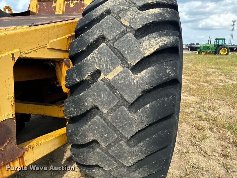 image for item DW2270 1978 Caterpillar 621B conventional scraper 