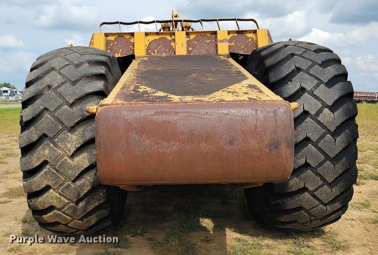 image for item DW2271 1978 Caterpillar 621B conventional scraper 