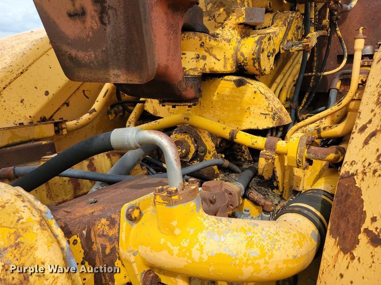 image for item DW2271 1978 Caterpillar 621B conventional scraper 