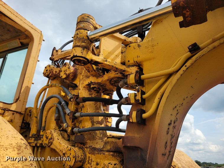 image for item DW2271 1978 Caterpillar 621B conventional scraper 