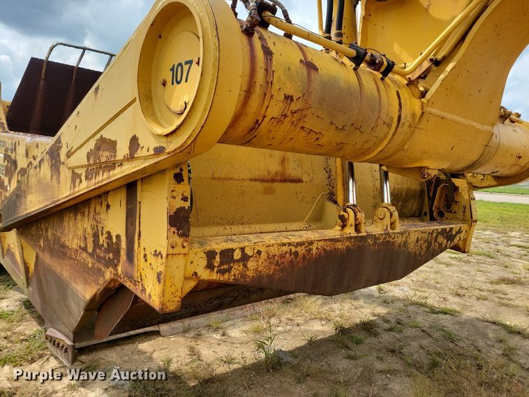image for item DW2271 1978 Caterpillar 621B conventional scraper 