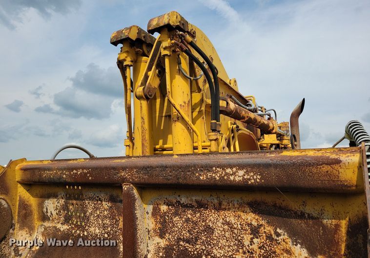 image for item DW2271 1978 Caterpillar 621B conventional scraper 